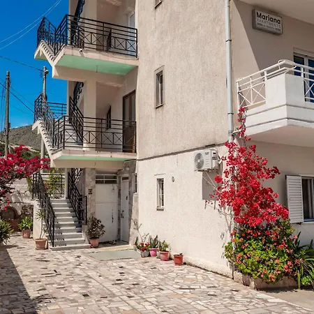 Apartament Mariana *